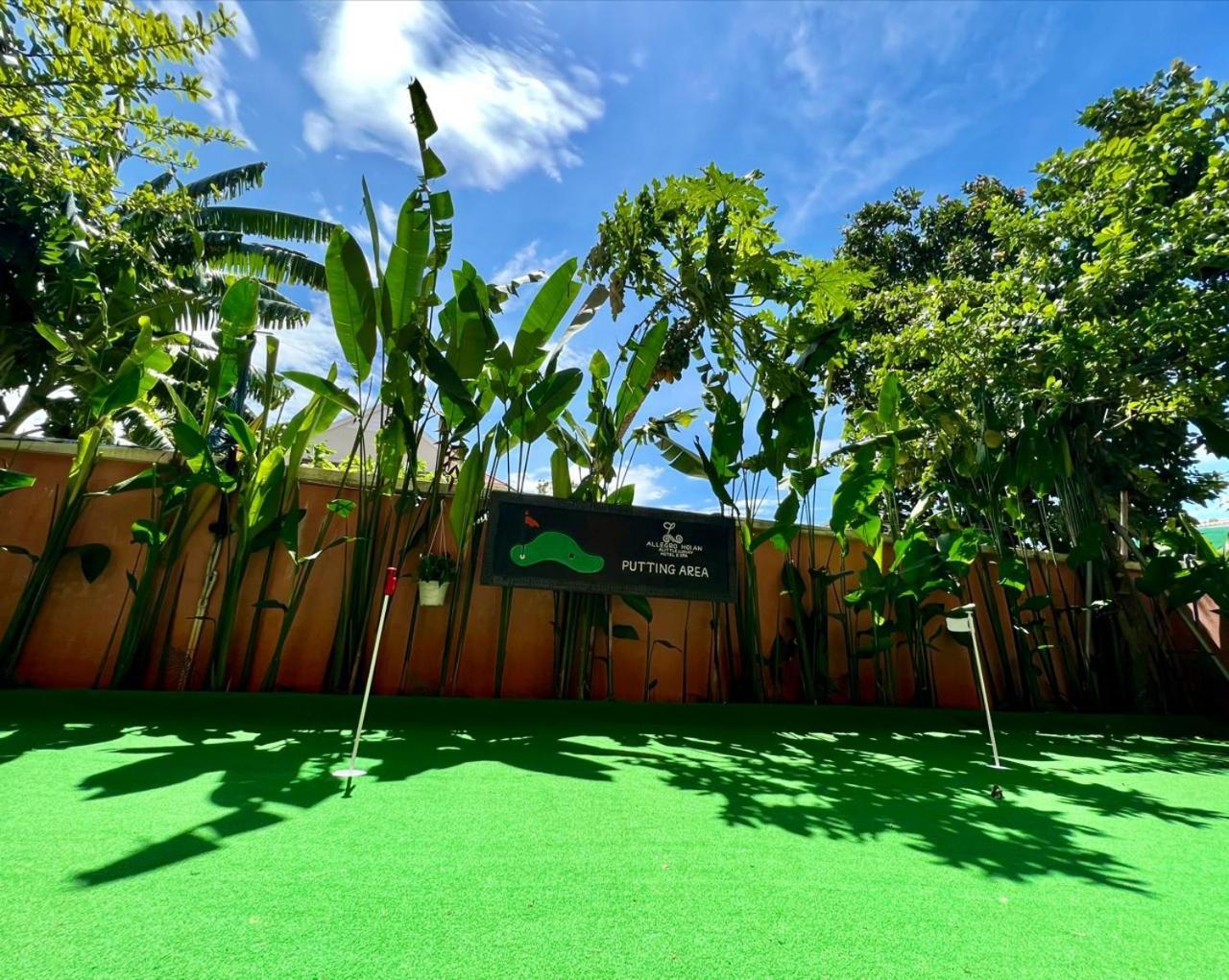 Allegro Hoi An . A Little Luxury Hotel & Spa Zewnętrze zdjęcie Golf putting green